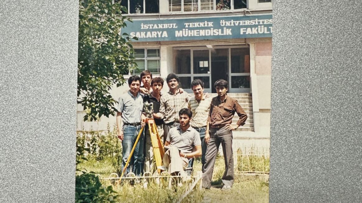 Eğitim ve İlk Adımlar